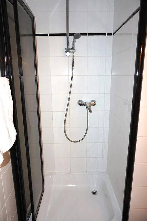 Artus Hotel Düsseldorf 2*,
